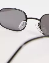 asos design - petites lunettes rectangulaires avec verres reacutefleacutechissants - noir